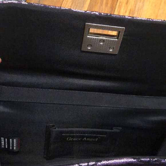 Lace Design Clutch - Picture 3 of 4